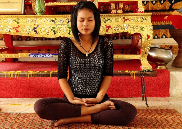 meditation, girl, temple-972472.jpg